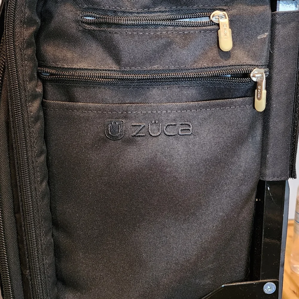 Züca Flight and dust cover with 4 large utility bags